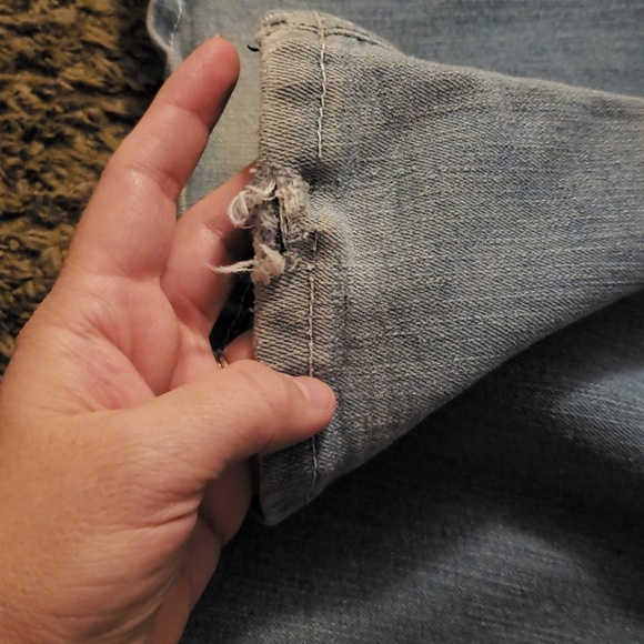 Red Rivet light jeans - Picture 4 of 5